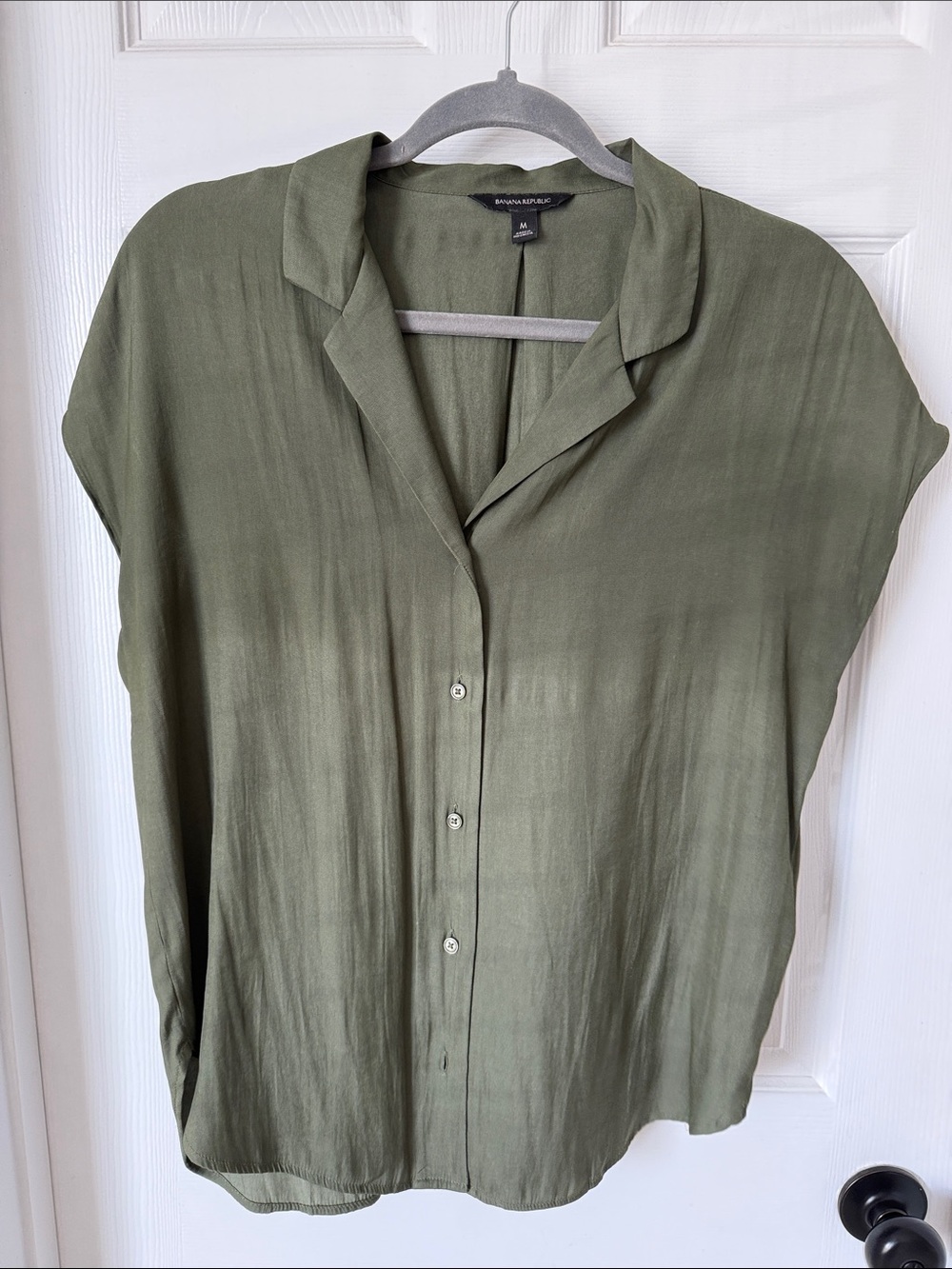 Banana Republic Olive Green Short-Sleeve Button Down Top